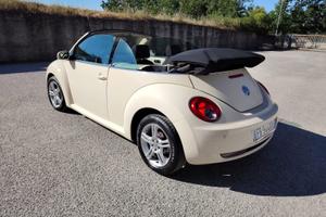 VOLKSWAGEN New Beetle - 2006