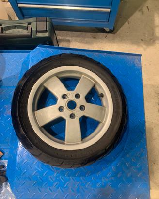 Parti / ricambi NUOVI e usati per Vespa GTS