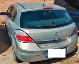 OPEL Astra - 2006
