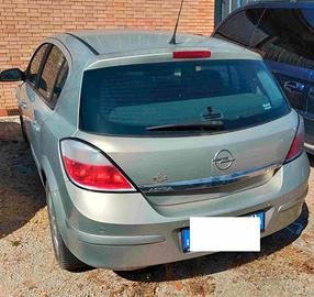 OPEL Astra - 2006