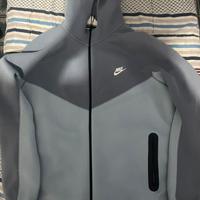 Nike Tech