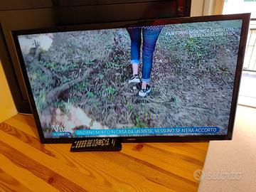 tv LCD full HD Samsung da 32 pollici flatron 