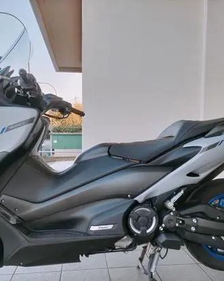 TMAX 560 PER PEZZI 2020