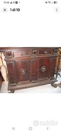 Grossa credenza neo-rinascimento