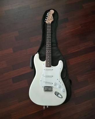 Squier by Fender Stratocaster Olympic White 