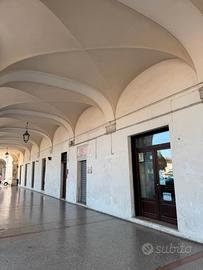 Locale commerciale in centro a Senigallia