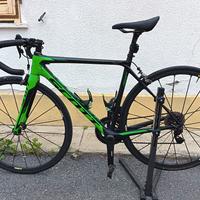 bici da corsa SCOTT 