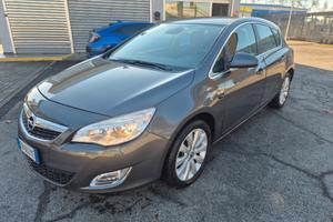 Opel Astra 1.4 Turbo 140CV 5 porte
