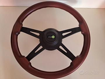 Volante d'epoca sportivo logo Fiat