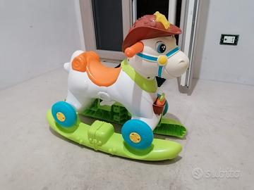cavallo a dondolo