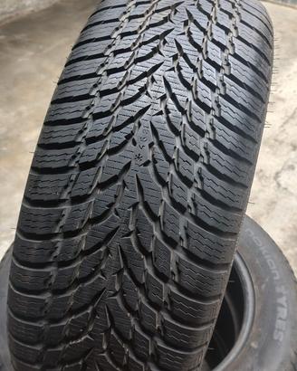 Gomme 215/60/17