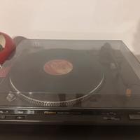 Mobiletto con giradischi e amplificatore