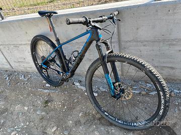 CANYON MTB CF SL 29