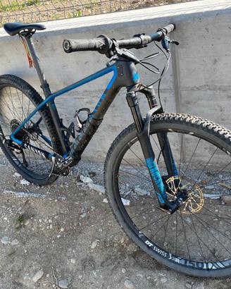 CANYON MTB CF SL 29