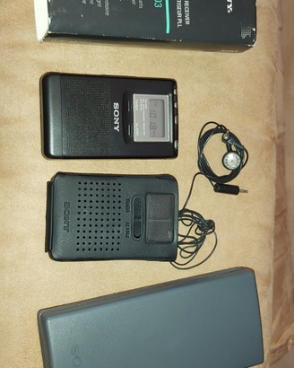 Sony icf m703