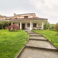 VILLA SINGOLA A SAN CARLO CANAVESE