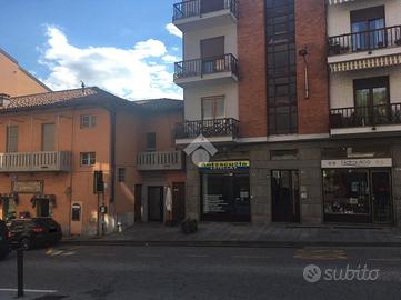 LABORATORIO A PINO TORINESE