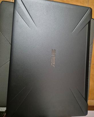notebook ASUS 17 pollici