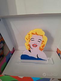 marco lodola, statuetta in plexiglass marilyn 