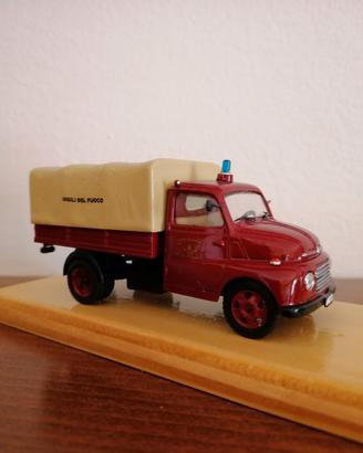 Modellini dei Vigili del Fuoco Italiani