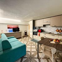 2 LOCALI A FALCONARA ALBANESE