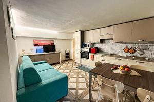 2 LOCALI A FALCONARA ALBANESE