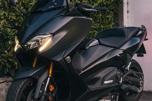 TMAX 530 DX