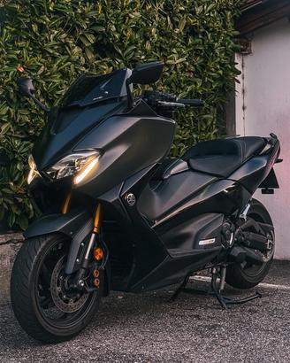 TMAX 530 DX
