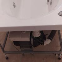 Vasca da bagno idromassaggio