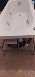 Vasca da bagno idromassaggio
