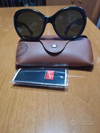 occhiali da sole 