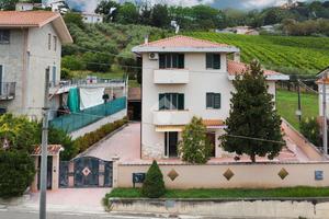 CASA INDIPENDENTE A VACRI