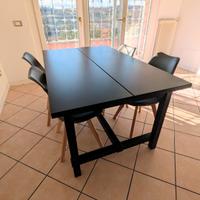 Tavolo allungabile con 4 sedie