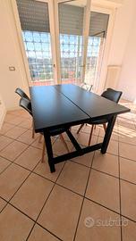 Tavolo allungabile con 4 sedie