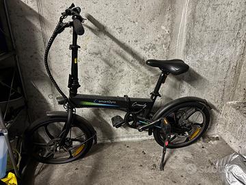 Bicicletta SmartGyro Ebike Crosscity pieghevole