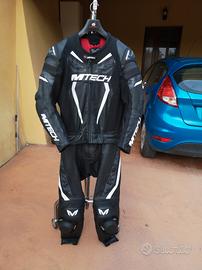tuta moto 50 divisibile come NUOVA!