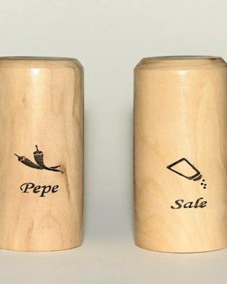 Saliera e pepiera set  legno di ulivo contenitore