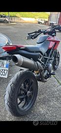 Hypermotard 796