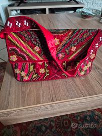 borsa perline rossa ricamata perline etnica vintag