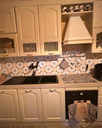 Cucina pari al nuovo