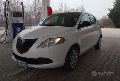 Lancia Ypsilon 1.2 ecochic gpl