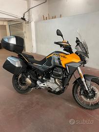 Moto Guzzi Stelvio V100