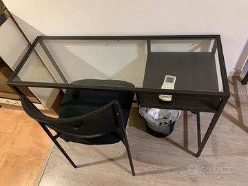 Scrivania con sedia Ikea