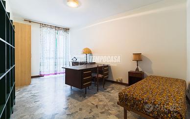 QUADRILOCALE CON 3 CAMERE