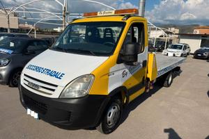 Iveco DAILY CARROATTREZZI SCARRABILE COMEAR