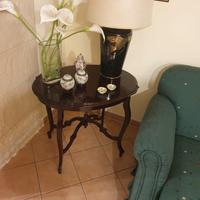 Tavolino alto in mogano