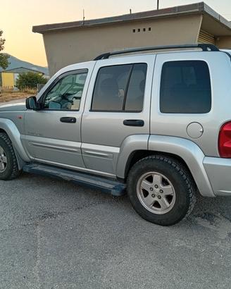 Cherokee kj
