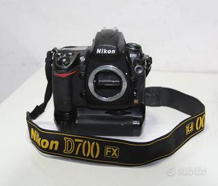 NIKON D700