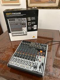 Mixer per live Beringer