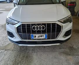 Audi Q3 2.0 tdi business Advanced S-tronic